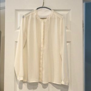 Banana republic cream blouse